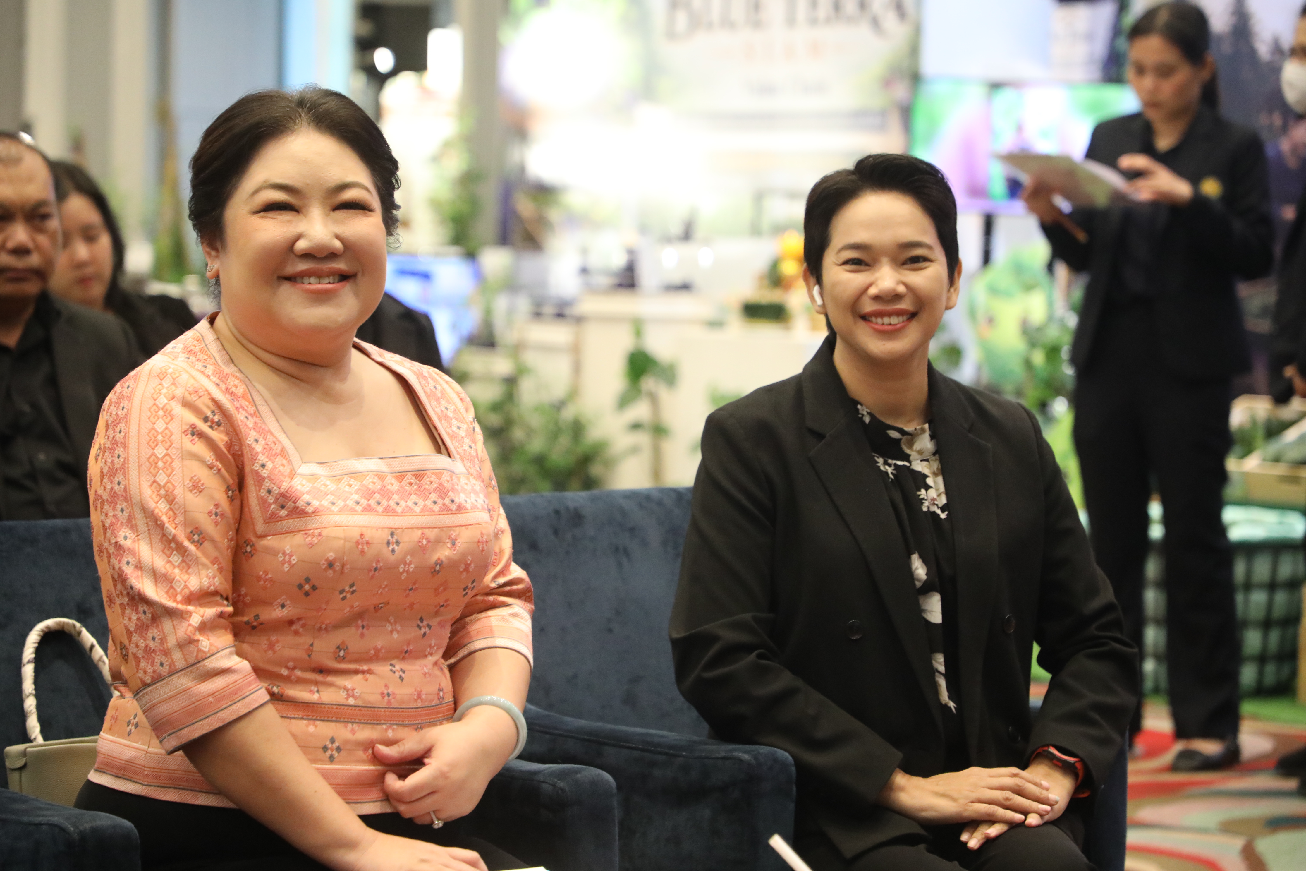 title - เข้าร่วมชมการจัดนิทรรศการ และนำเสนอผลงานกลุ่ม สินค้าเกษตรมูลค่าสูงและแผนผลักดันสินค้าเกษตรมูลค่าสูง เพื่อการส่งออกไปยังต่างประเทศ หลักสูตร นักบริหารการพัฒนาการเกษตรและสหกรณ์ ระดับสูง (นบส.) รุ่นที่ 94